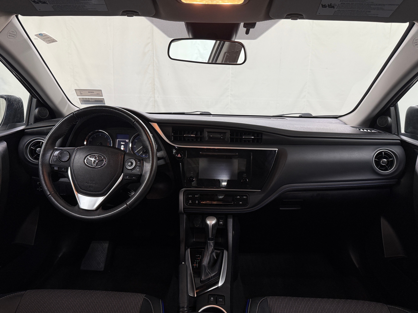 Thumbnail: 2018 Toyota Corolla - 2