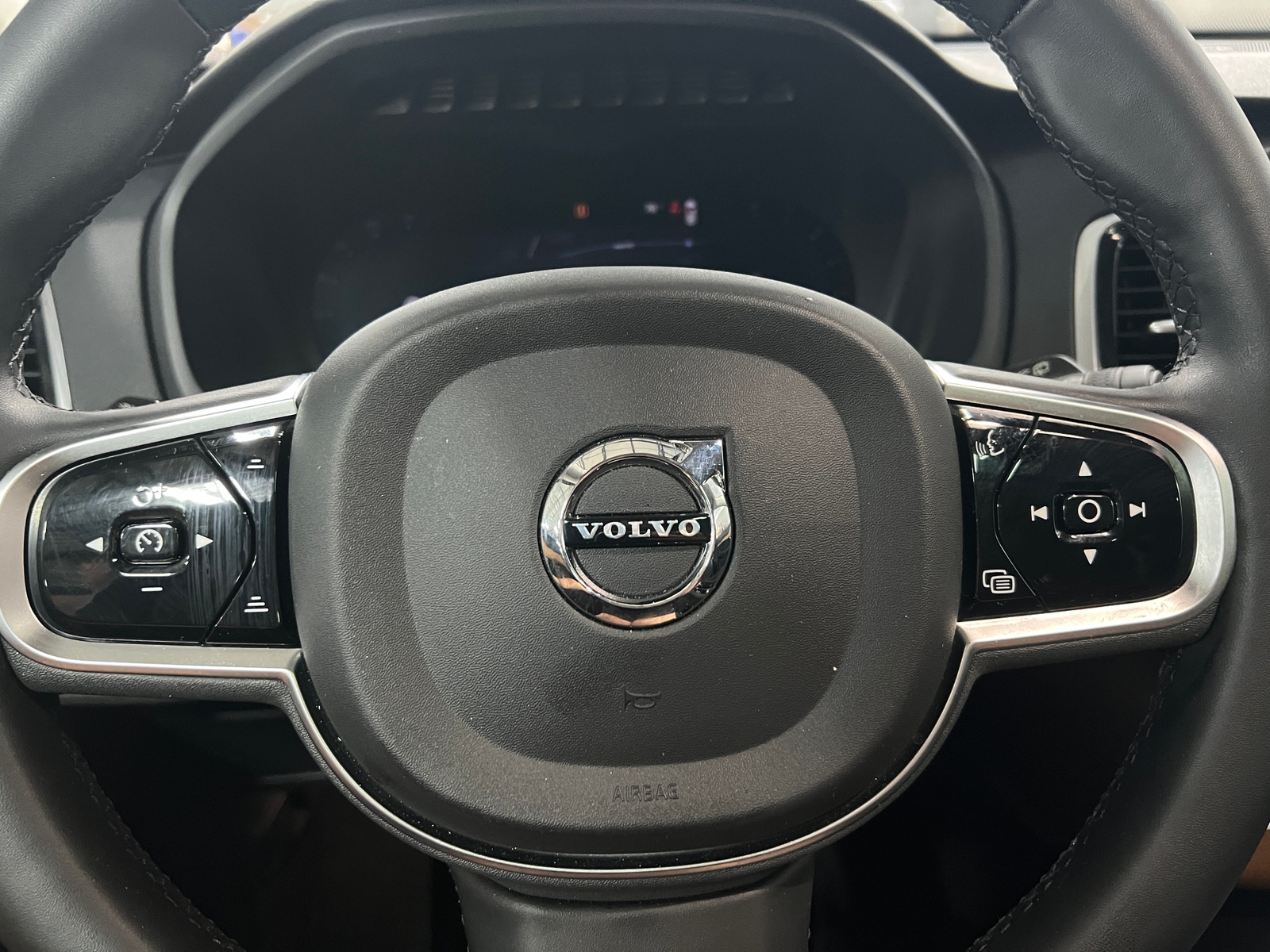 Thumbnail: 2024 Volvo XC90 - 4