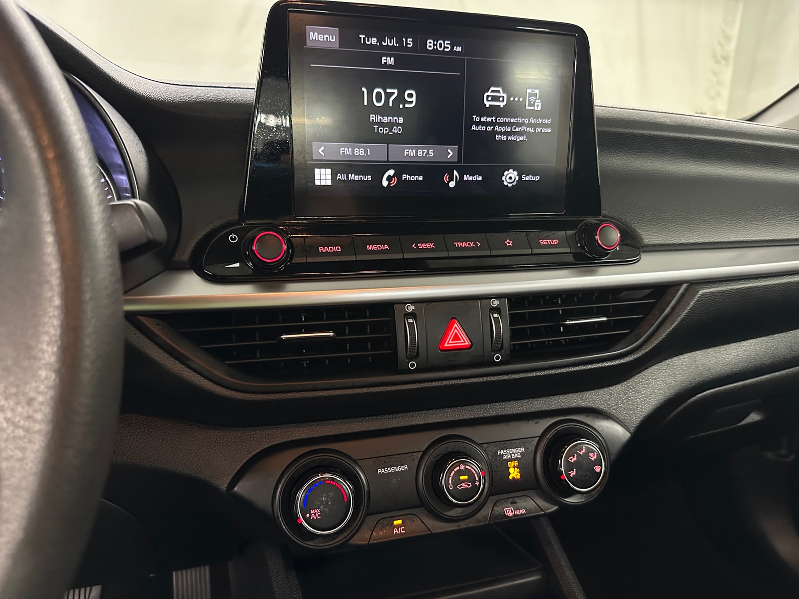 Thumbnail: 2024 Kia Forte - 4