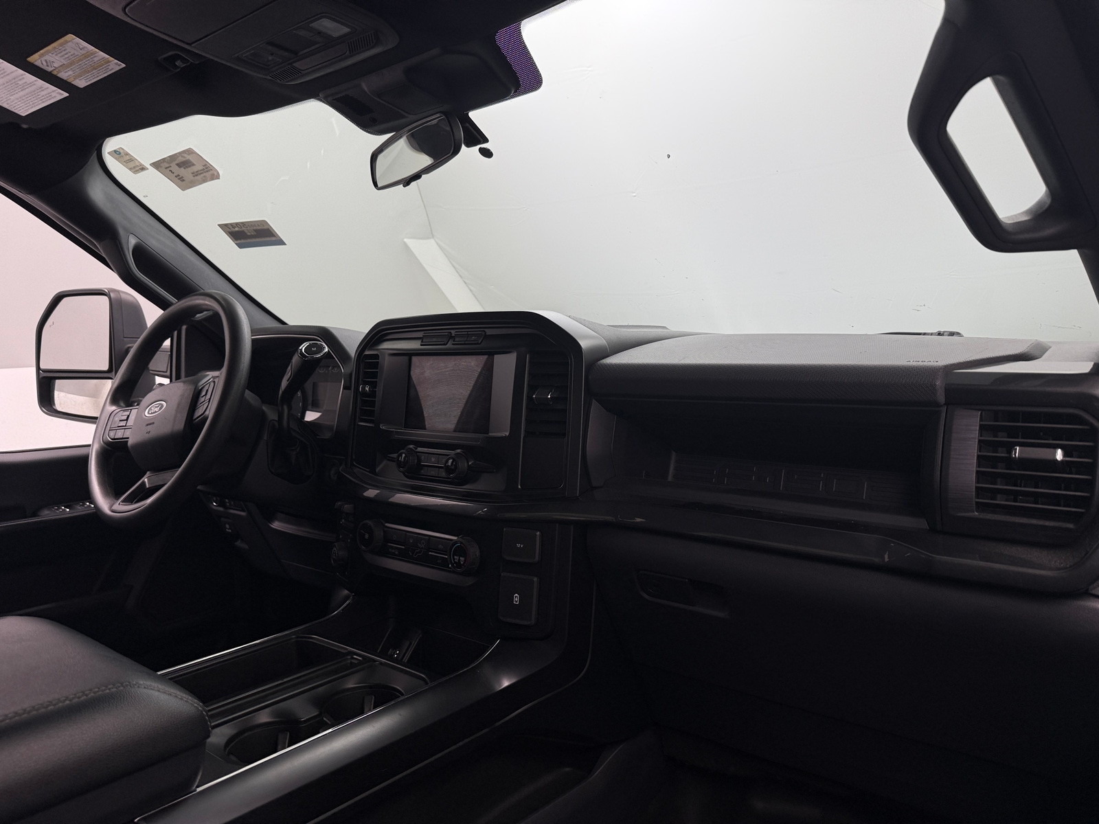 Thumbnail: 2022 Ford Econoline - 3
