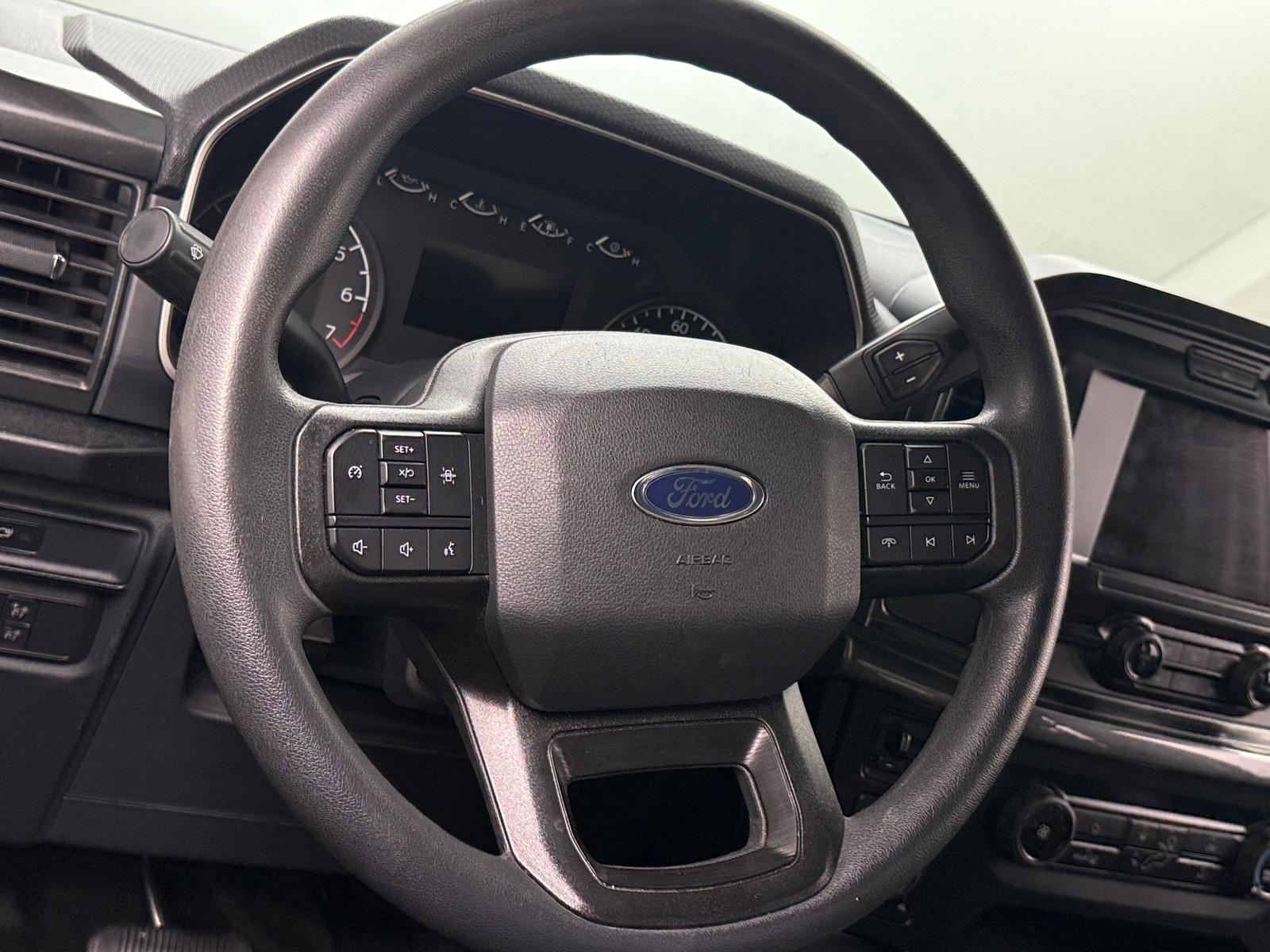 Thumbnail: 2022 Ford Econoline - 5