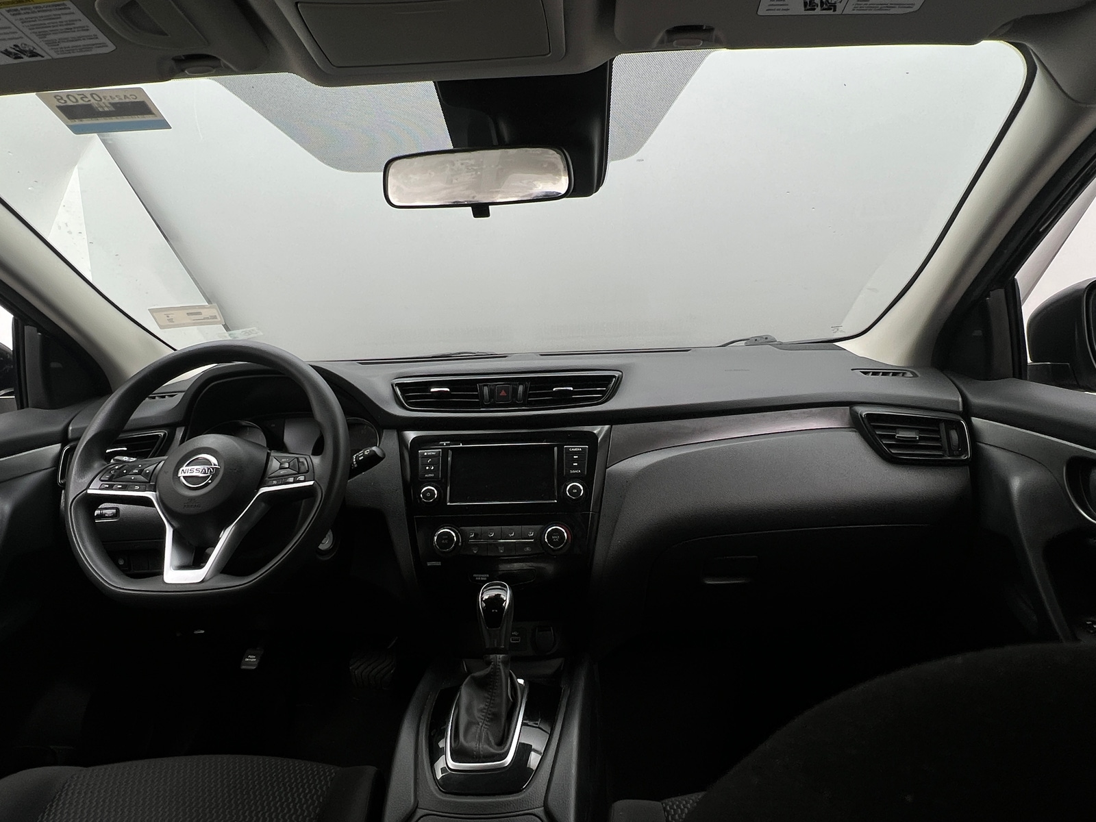 Thumbnail: 2021 Nissan Rogue Sport - 3