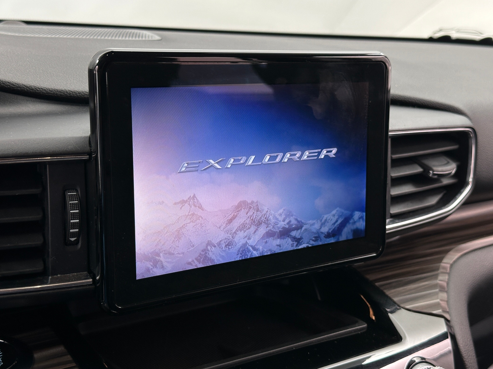 Thumbnail: 2023 Ford Explorer - 3