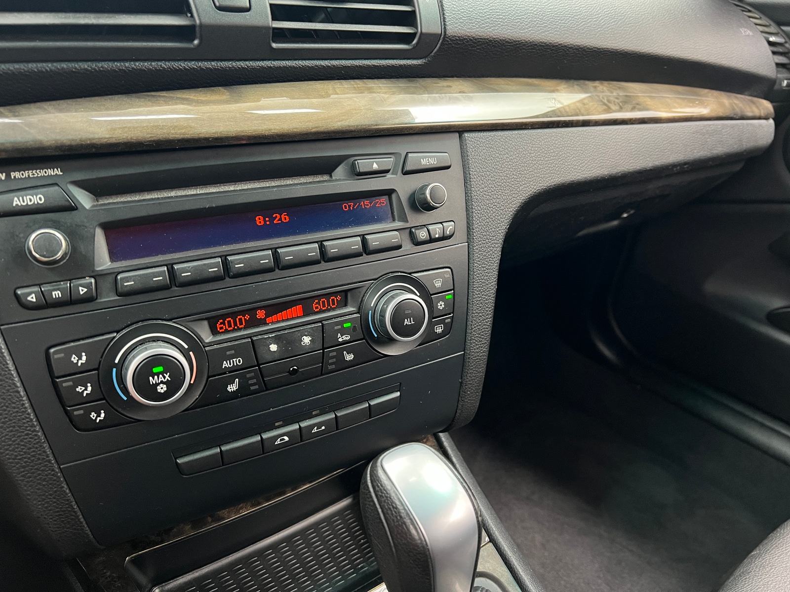 Thumbnail: 2010 BMW 1 Series - 3