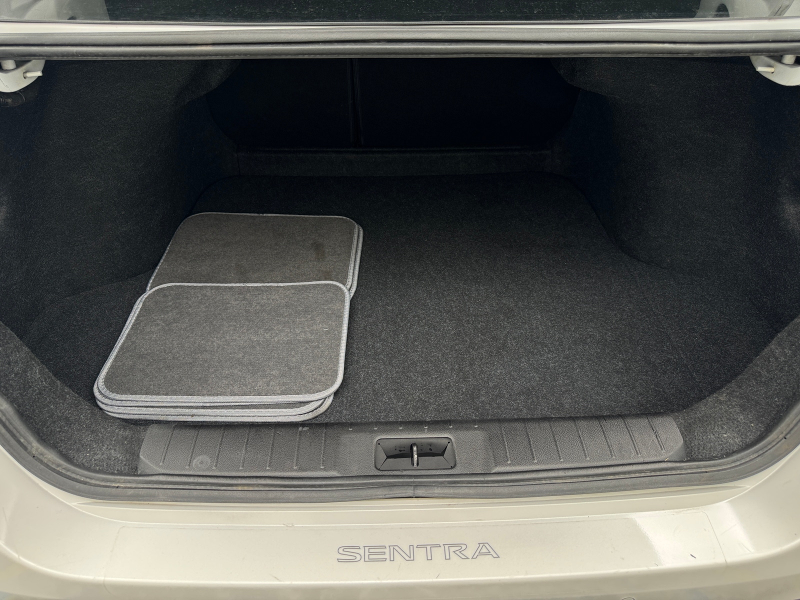 Thumbnail: 2022 Nissan Sentra - 7