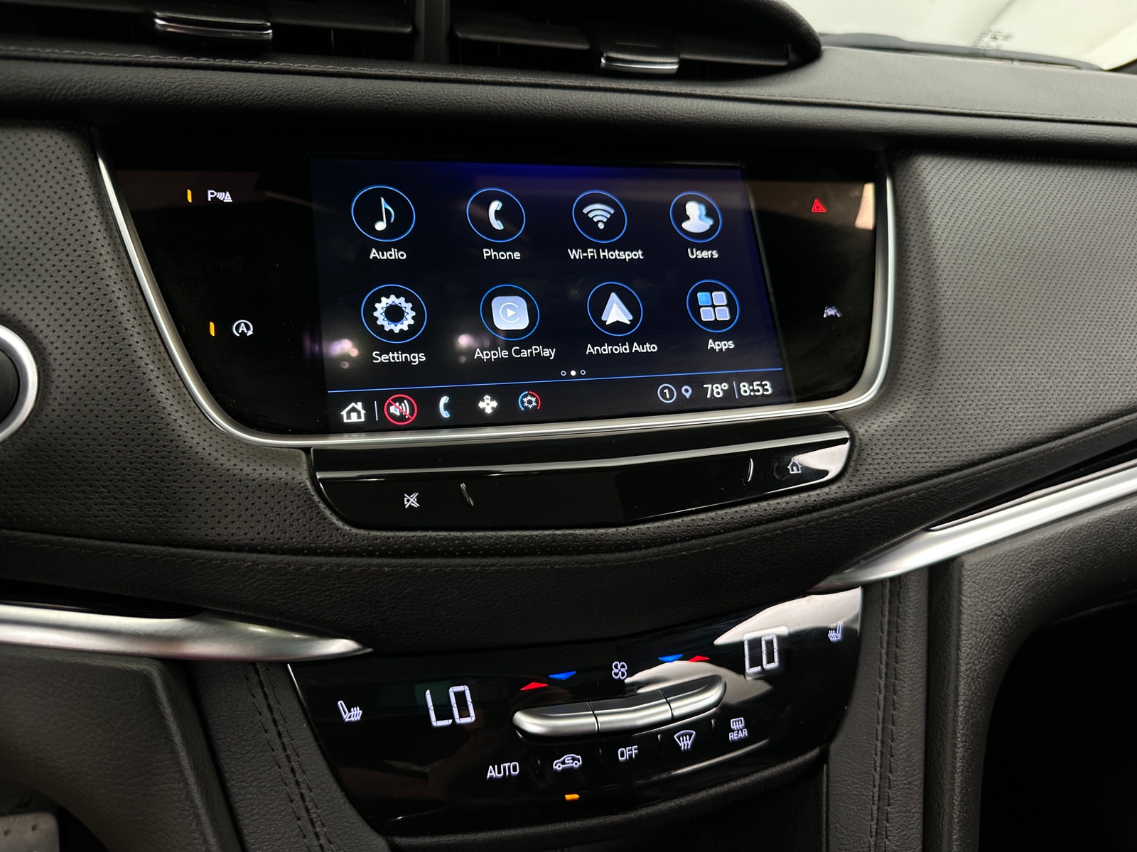 Thumbnail: 2024 Cadillac XT6 - 3
