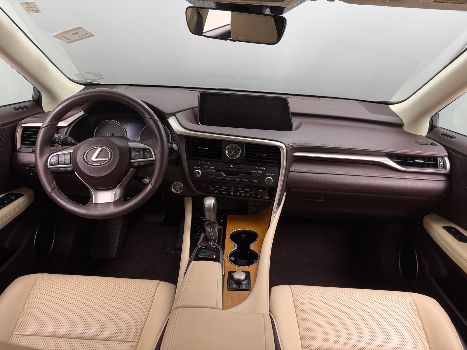 Thumbnail: 2018 Lexus RX - 3