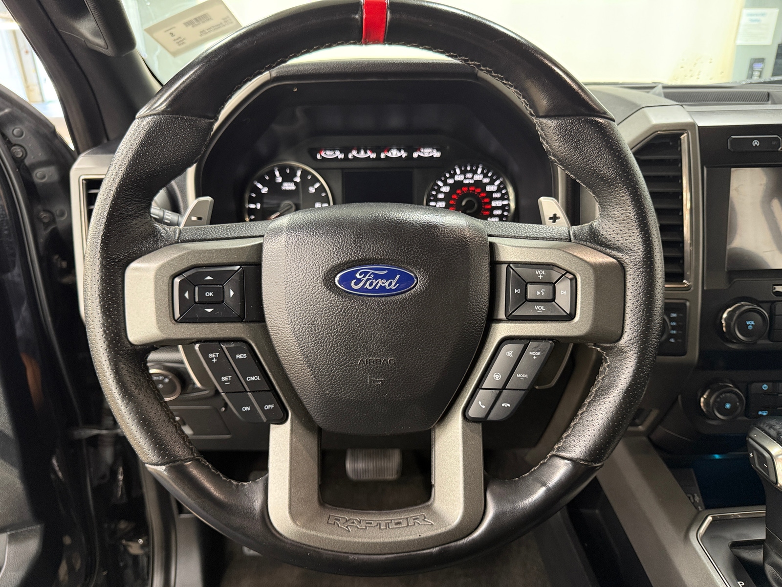 Thumbnail: 2020 Ford Econoline - 5