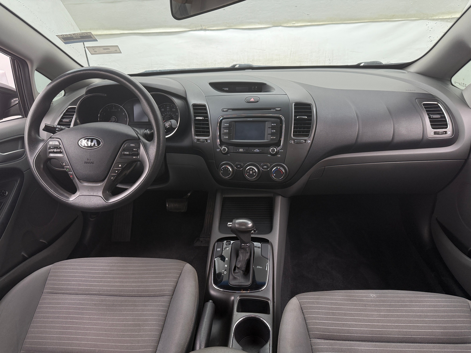 Thumbnail: 2017 Kia Forte - 3