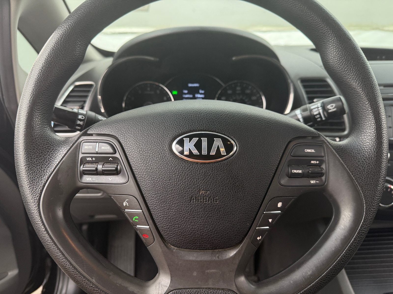 Thumbnail: 2017 Kia Forte - 5