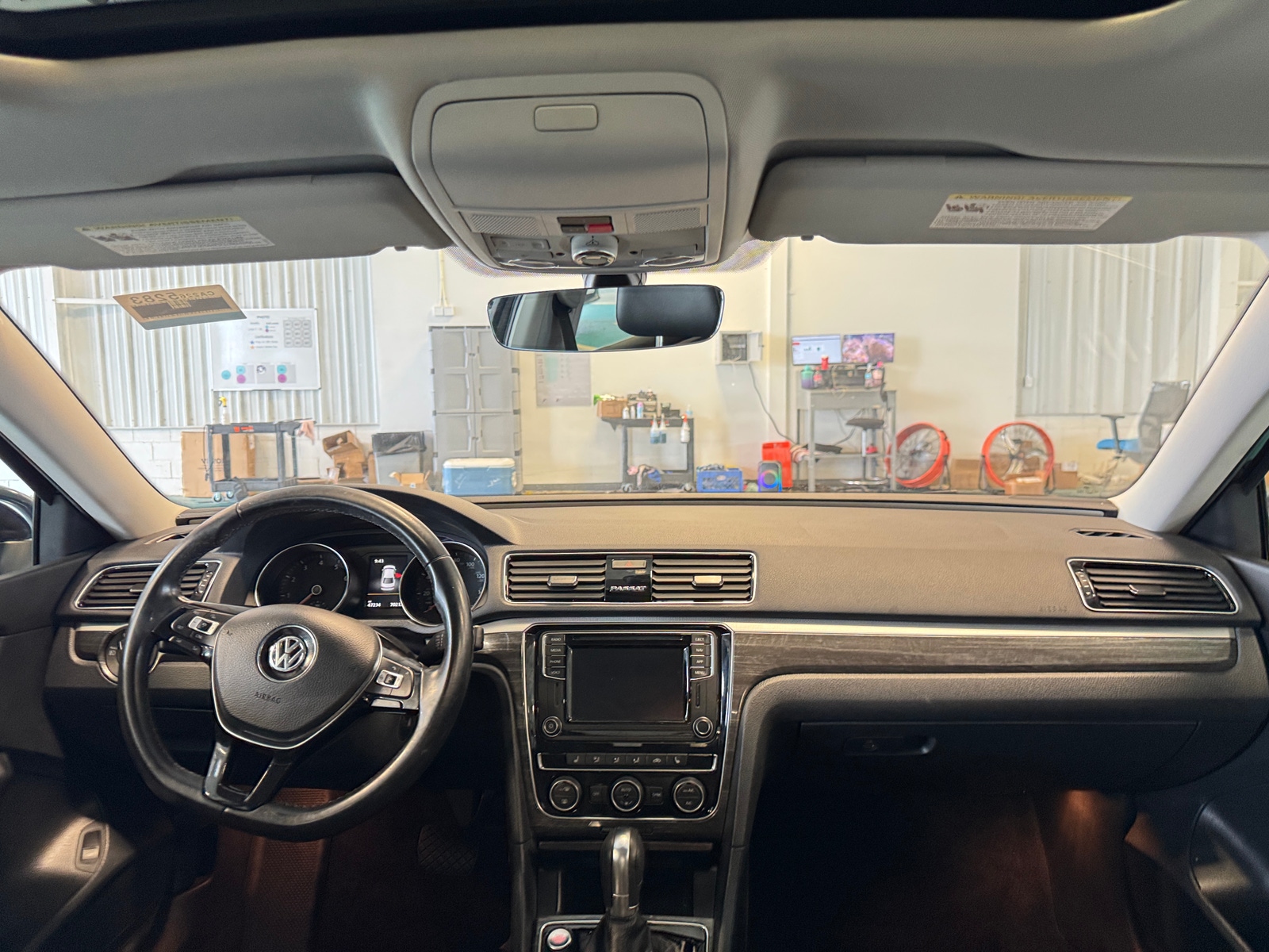 Thumbnail: 2018 Volkswagen Passat - 2