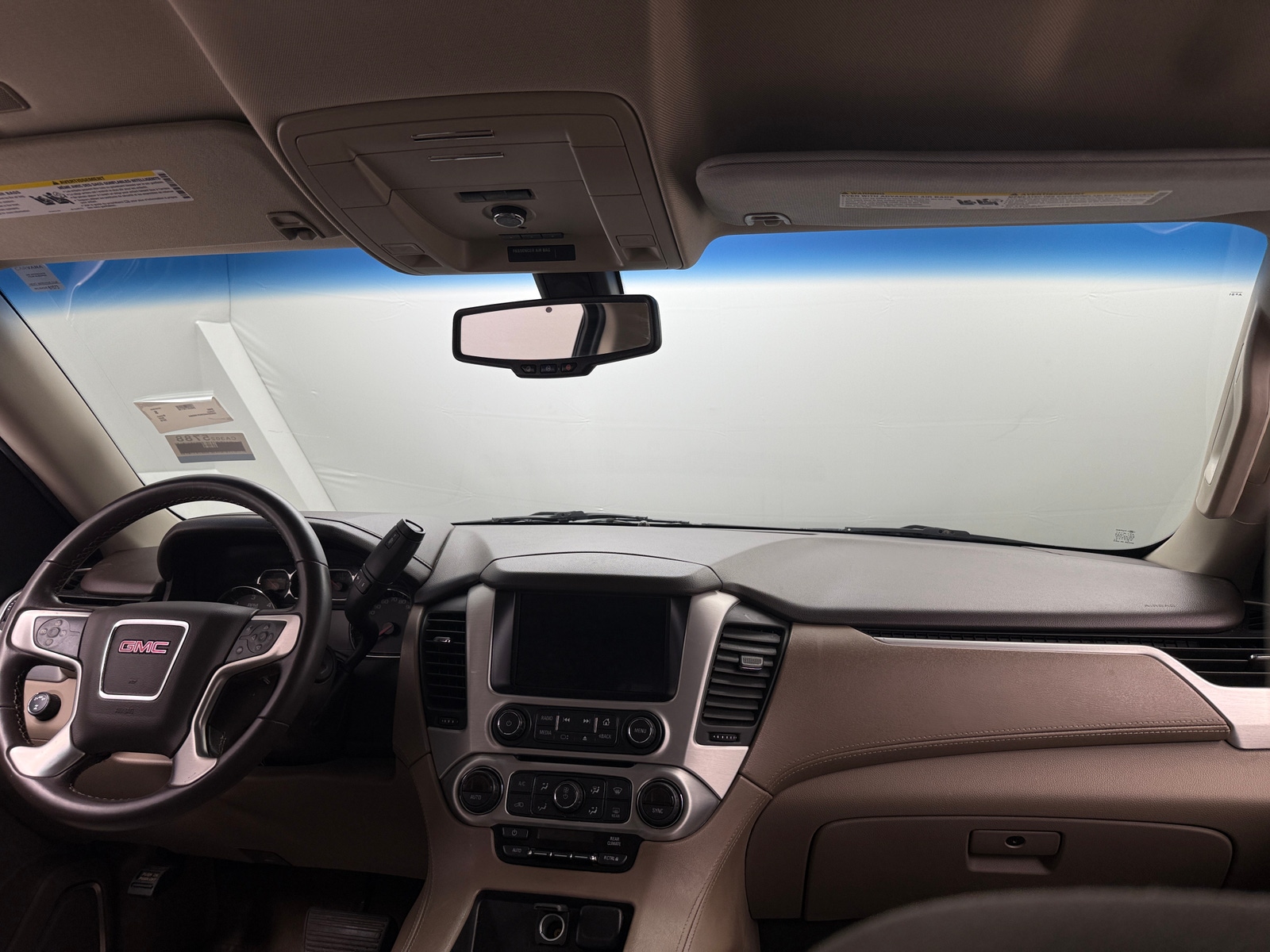 Thumbnail: 2019 GMC Yukon - 3