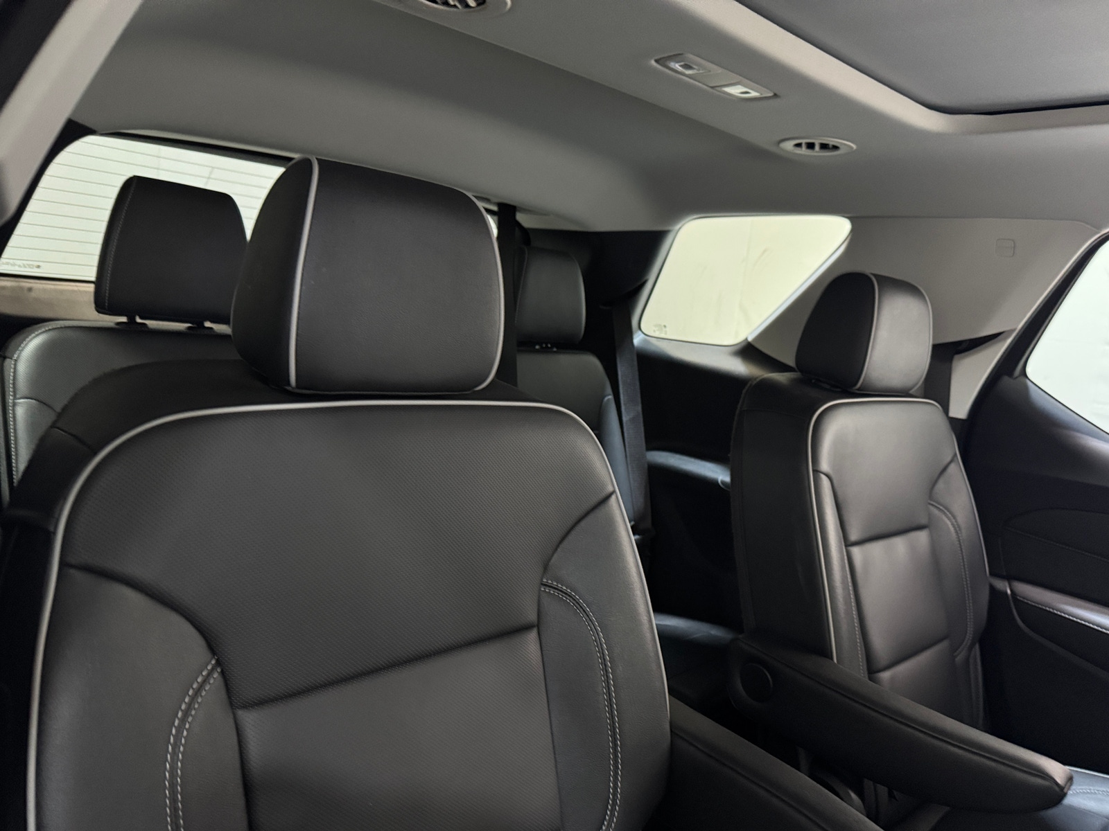 Thumbnail: 2021 Chevrolet Traverse - 5
