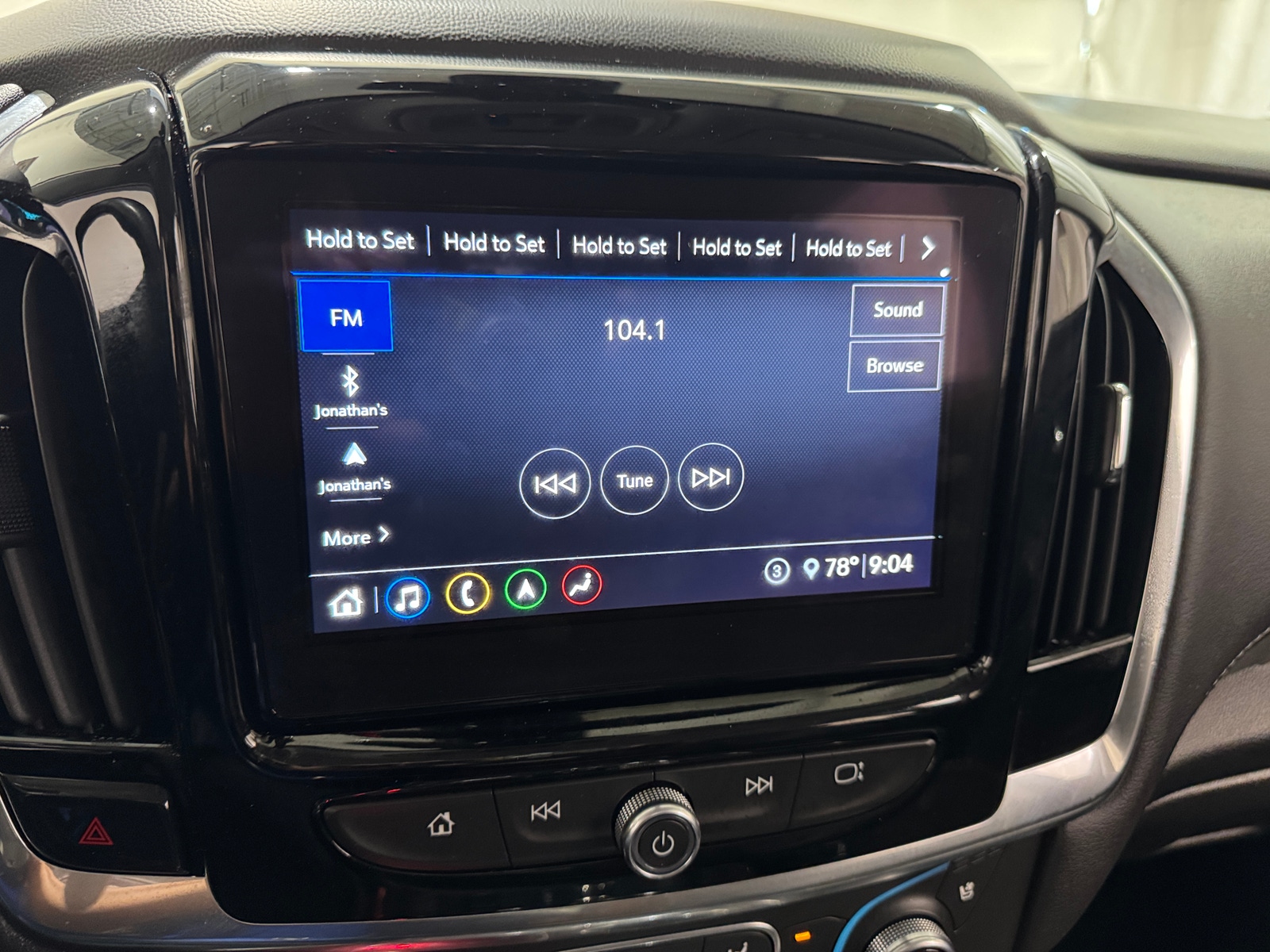 Thumbnail: 2021 Chevrolet Traverse - 3