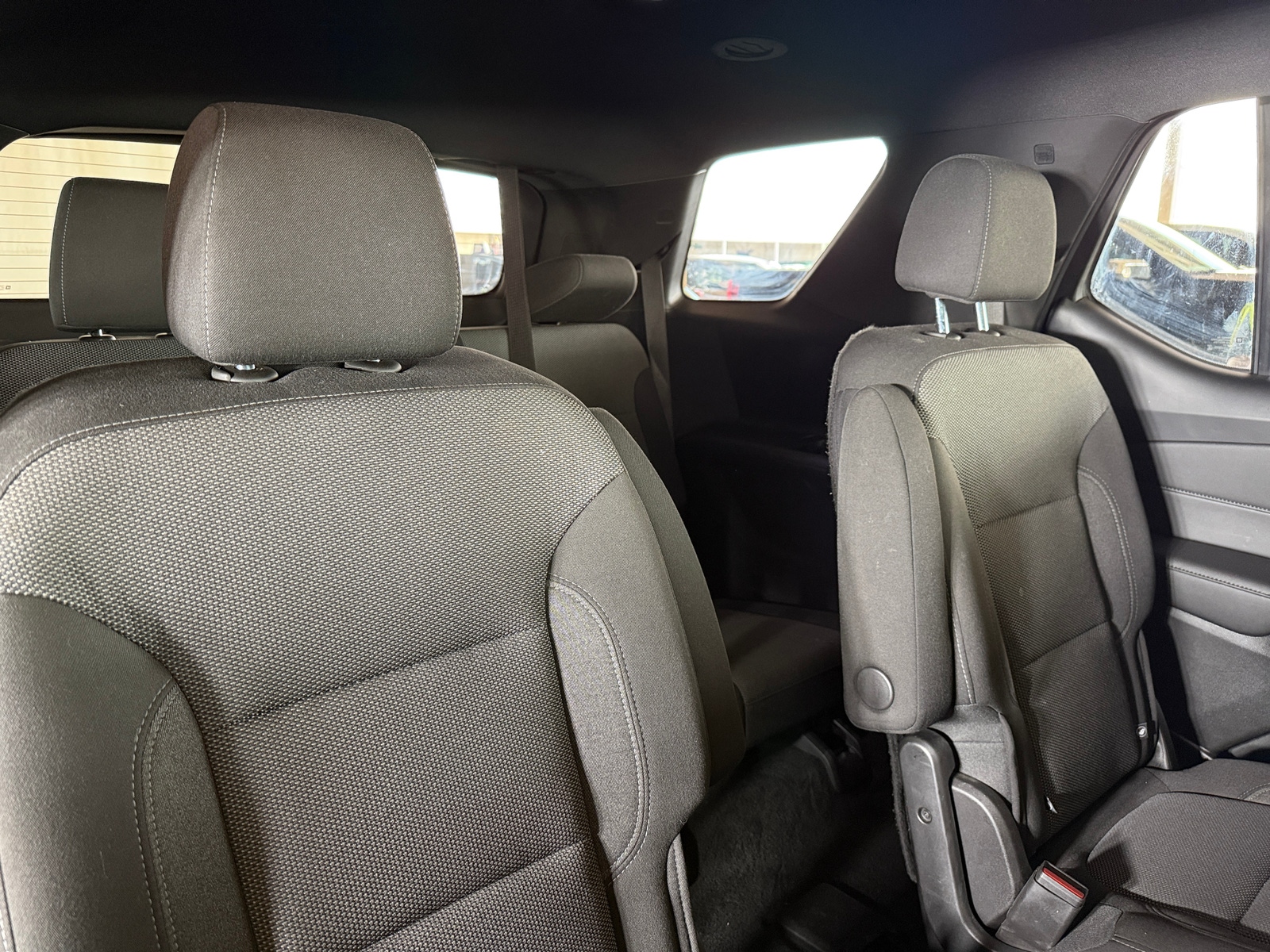 Thumbnail: 2022 Chevrolet Traverse - 6