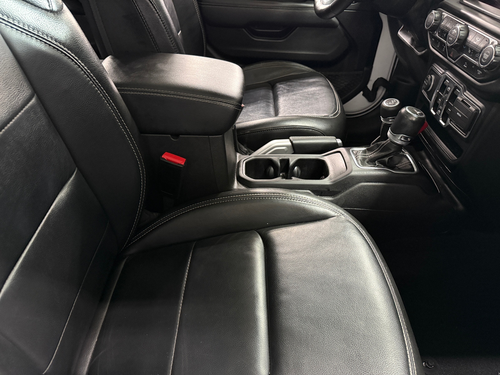 Thumbnail: 2022 Jeep Gladiator - 2