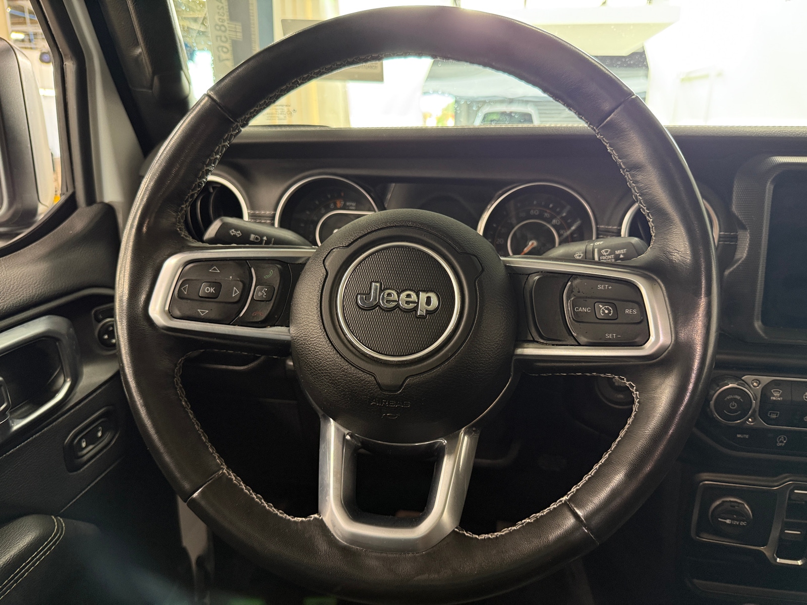 Thumbnail: 2022 Jeep Gladiator - 5