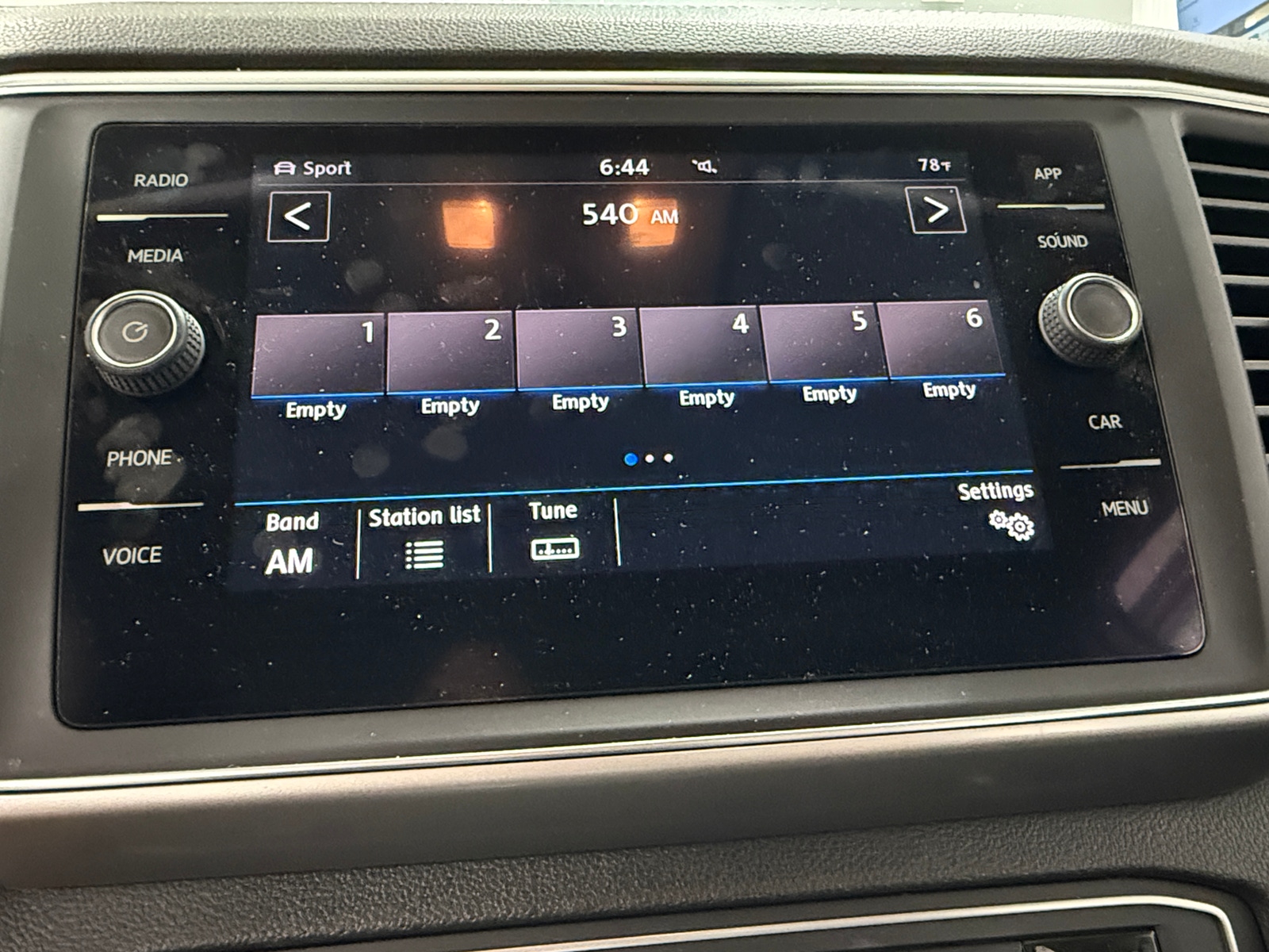 Thumbnail: 2019 Volkswagen Atlas - 3
