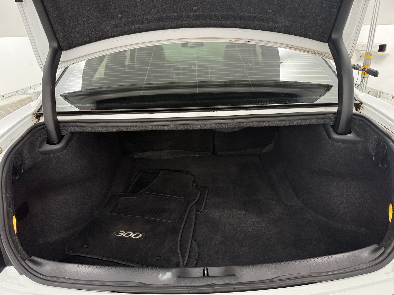 Thumbnail: 2015 Chrysler 300 - 6