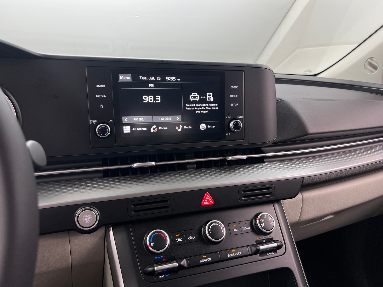 Thumbnail: 2023 Kia Carnival - 3