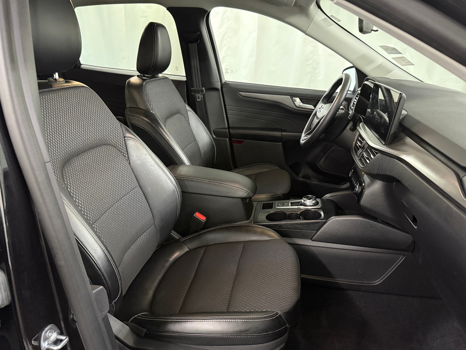 Thumbnail: 2023 Ford Escape - 2