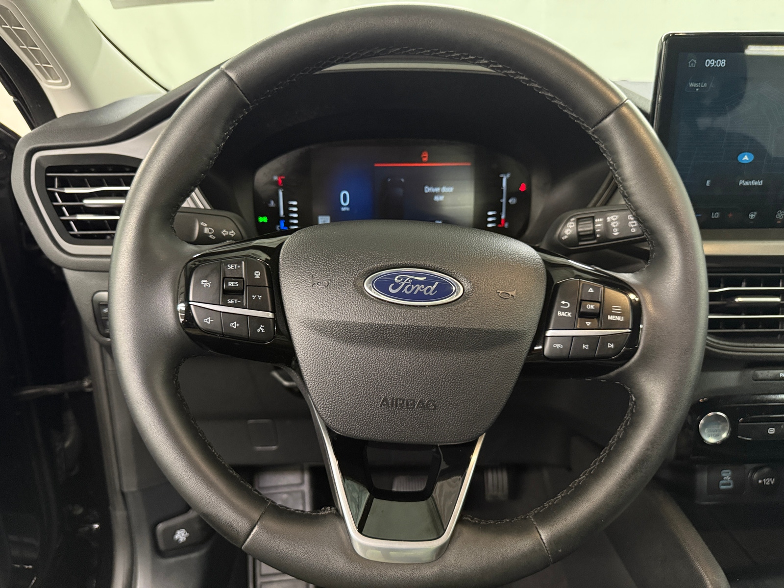 Thumbnail: 2023 Ford Escape - 5