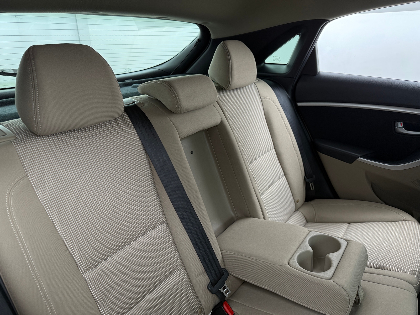 Thumbnail: 2016 Hyundai Elantra - 6