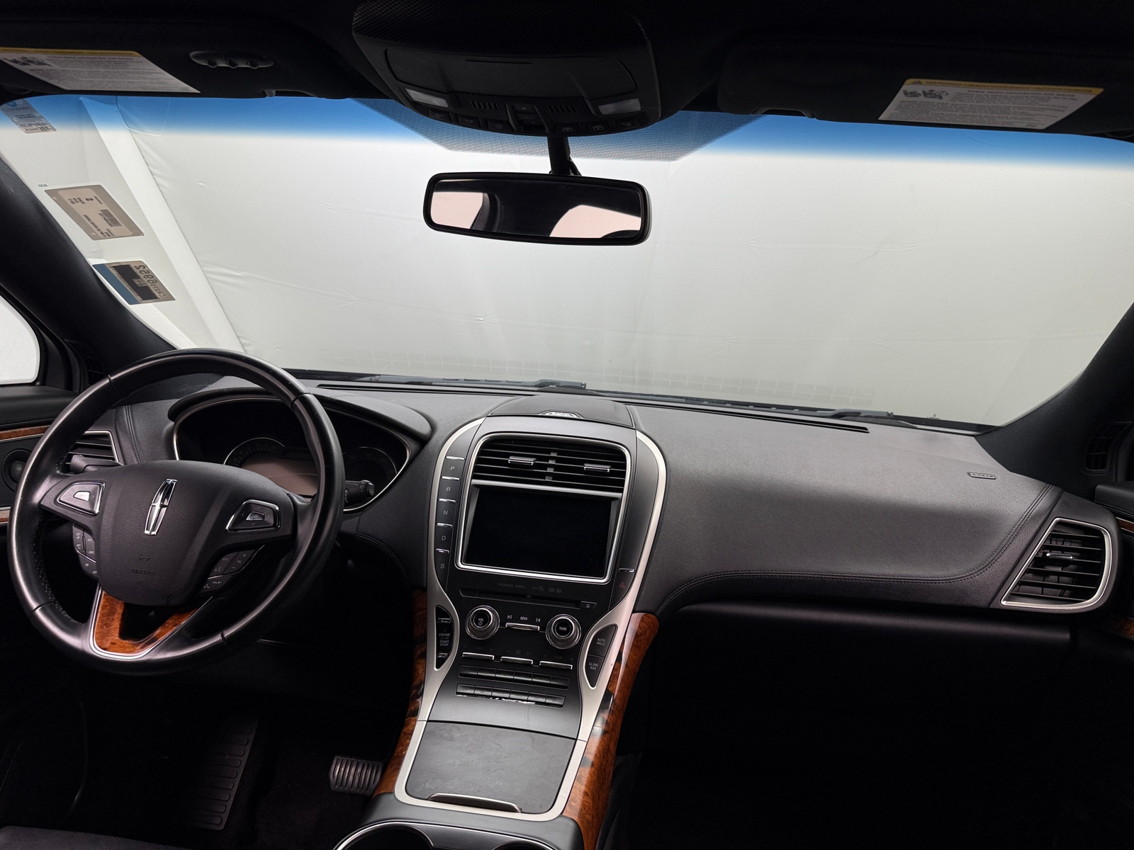 Thumbnail: 2017 Lincoln MKX - 2