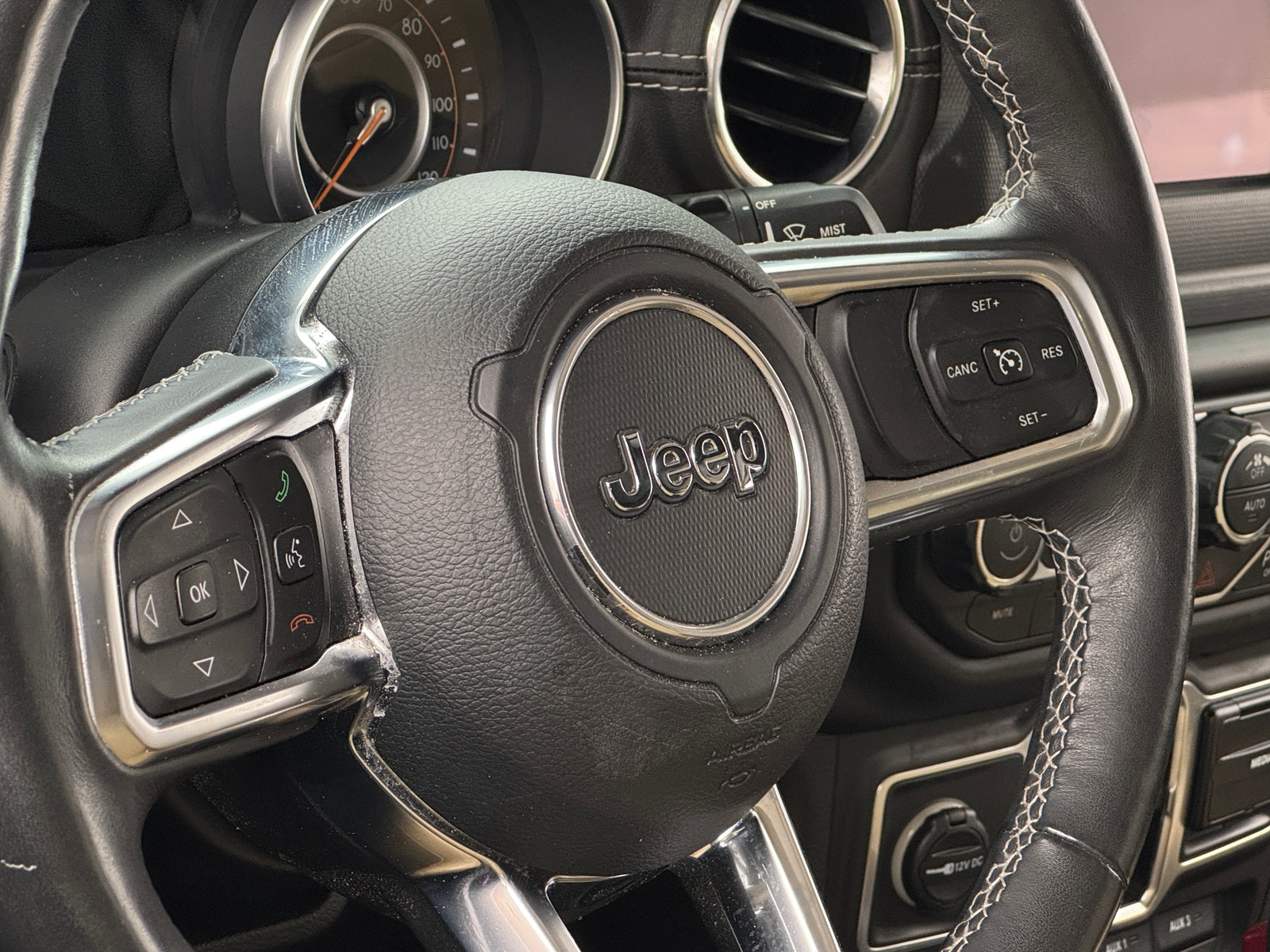 Thumbnail: 2018 Jeep Wrangler - 5