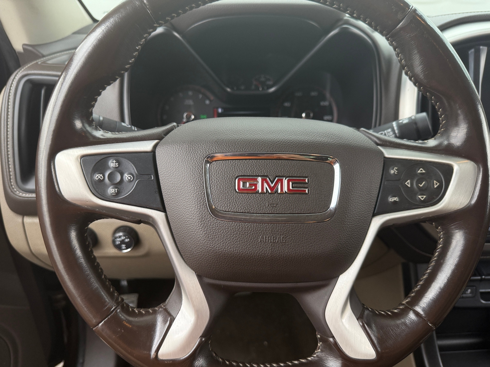 Thumbnail: 2016 GMC Canyon - 4