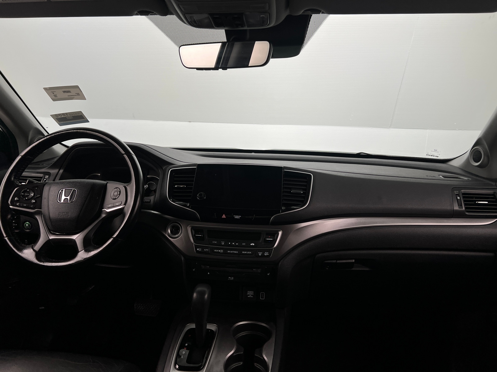 Thumbnail: 2019 Honda Pilot - 2