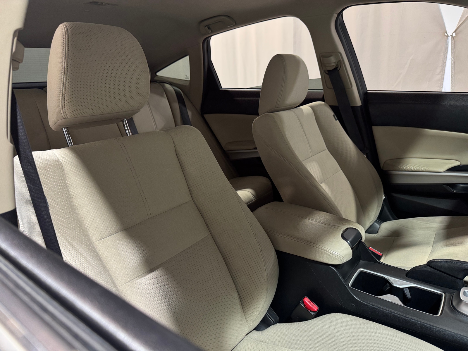 Thumbnail: 2014 Honda Crosstour - 2