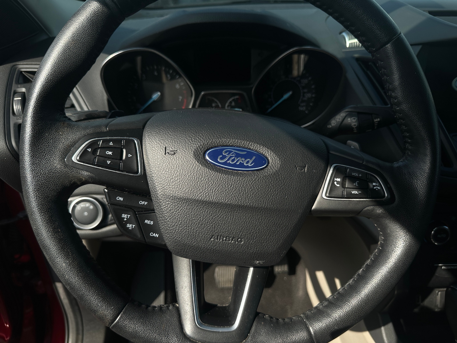 Thumbnail: 2017 Ford Escape - 4