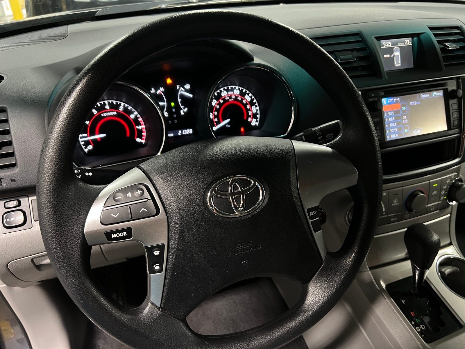 Thumbnail: 2013 Toyota Highlander - 5