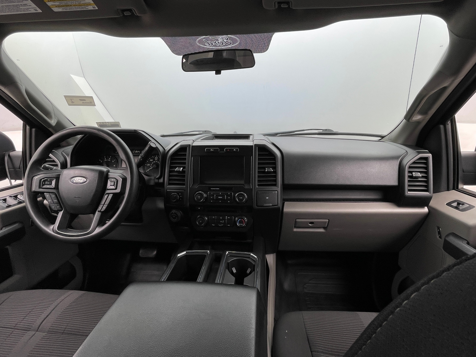 Thumbnail: 2018 Ford Econoline - 3
