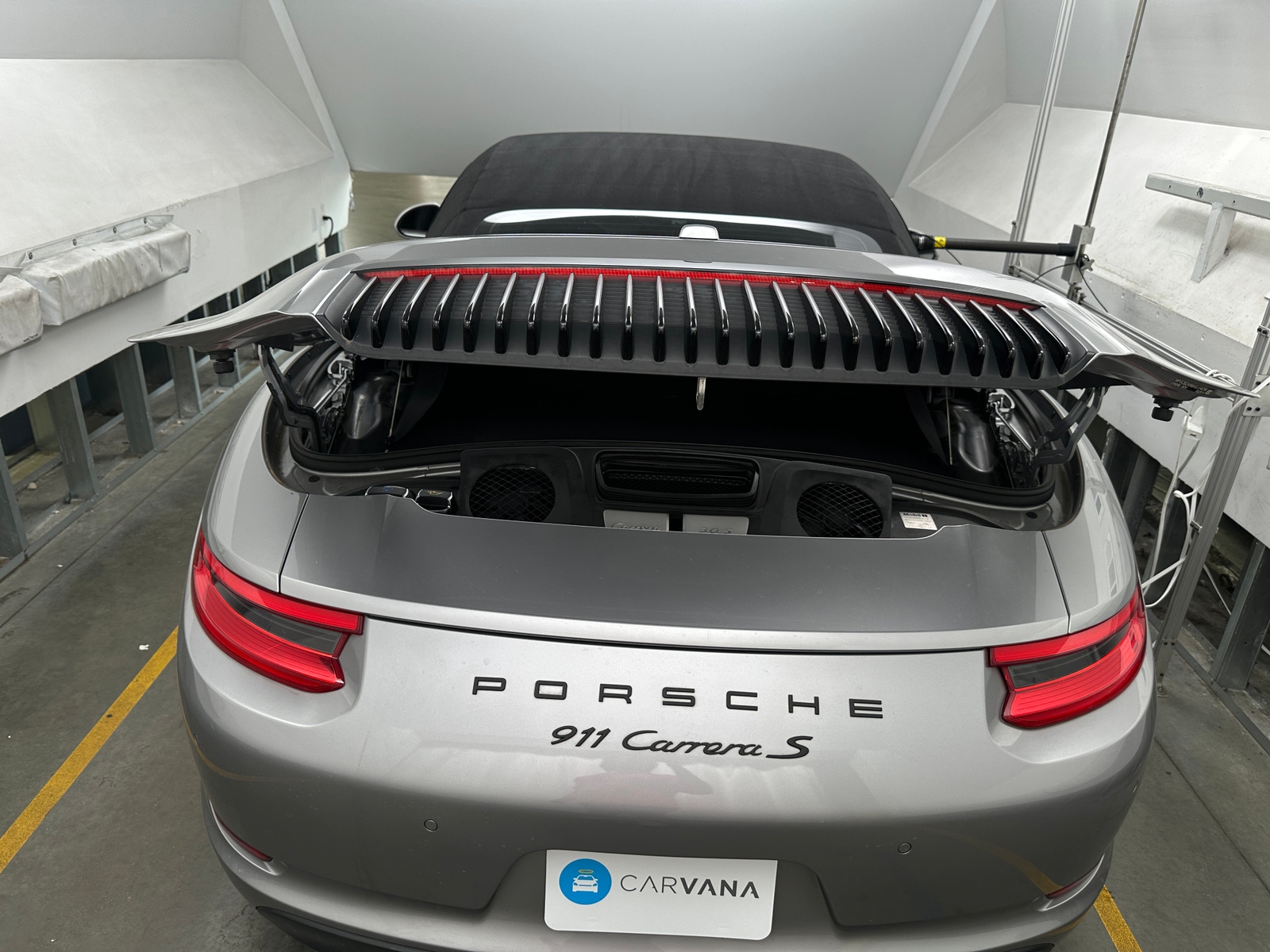 Thumbnail: 2017 Porsche 911 - 6