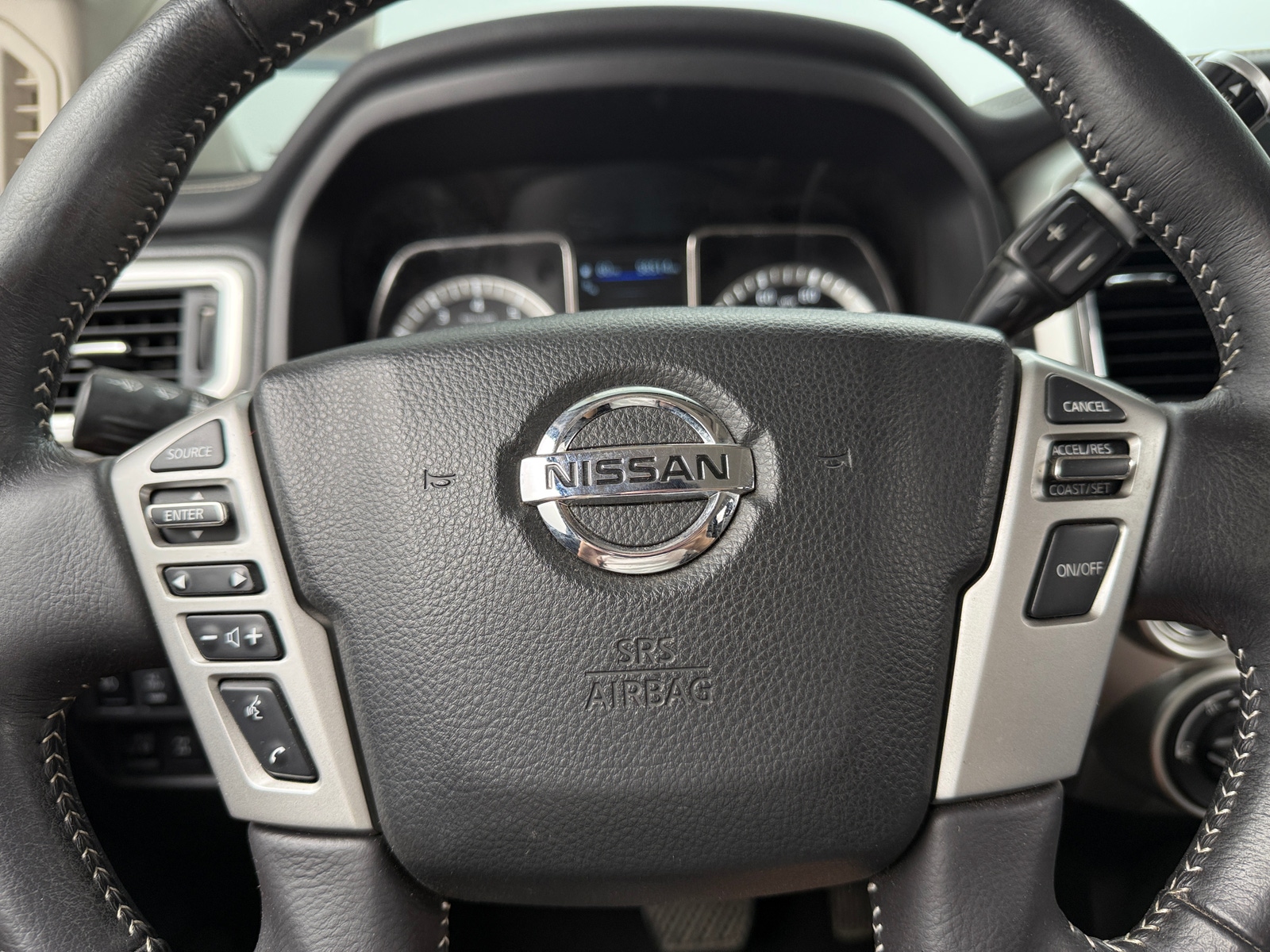 Thumbnail: 2019 Nissan Titan - 5