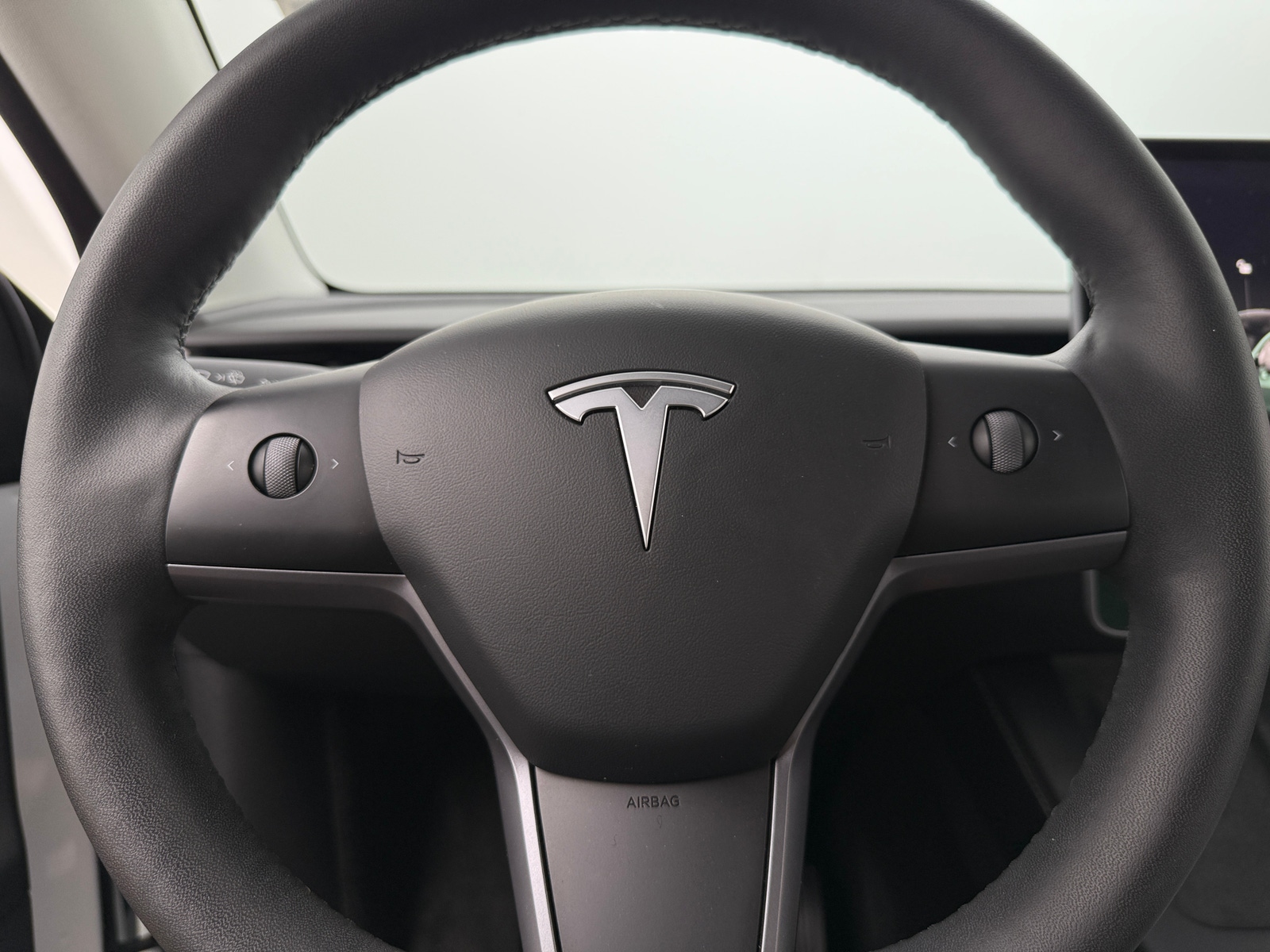 Thumbnail: 2022 Tesla Model Y - 4