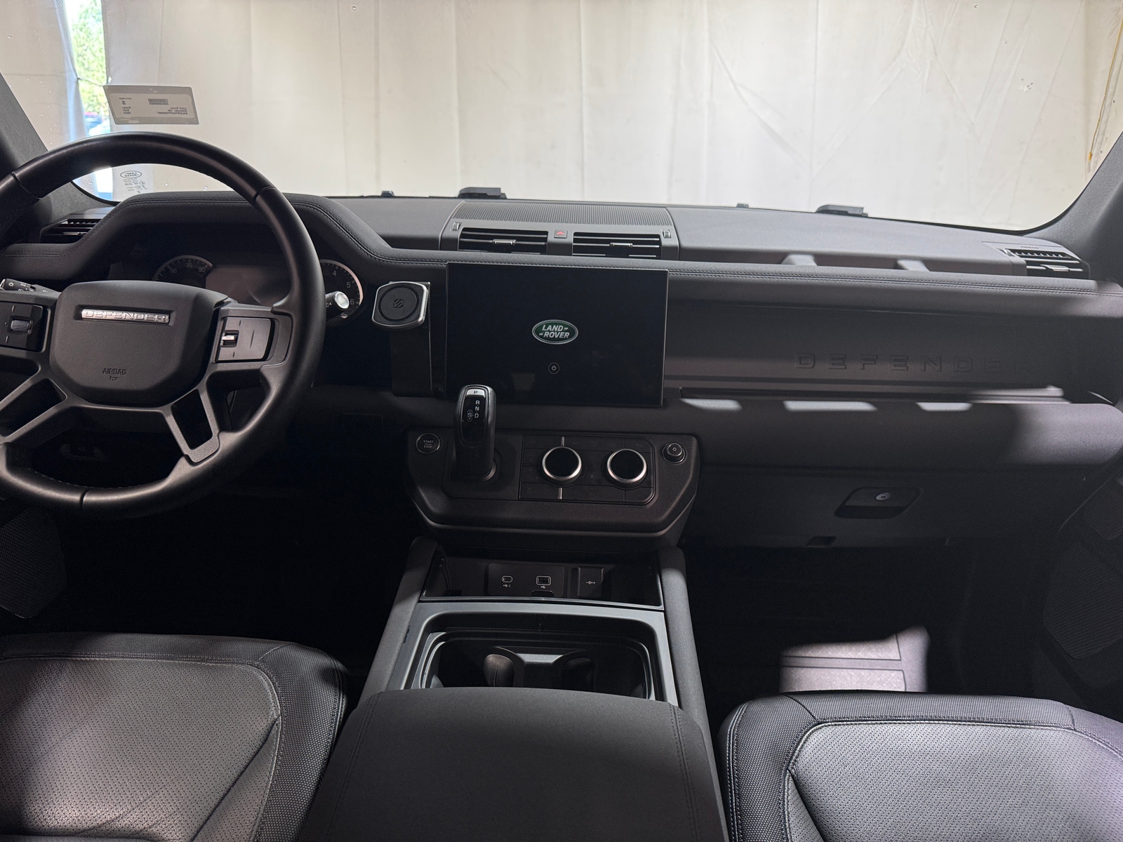 Thumbnail: 2023 Land Rover Defender - 2