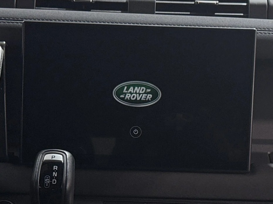 Thumbnail: 2023 Land Rover Defender - 3