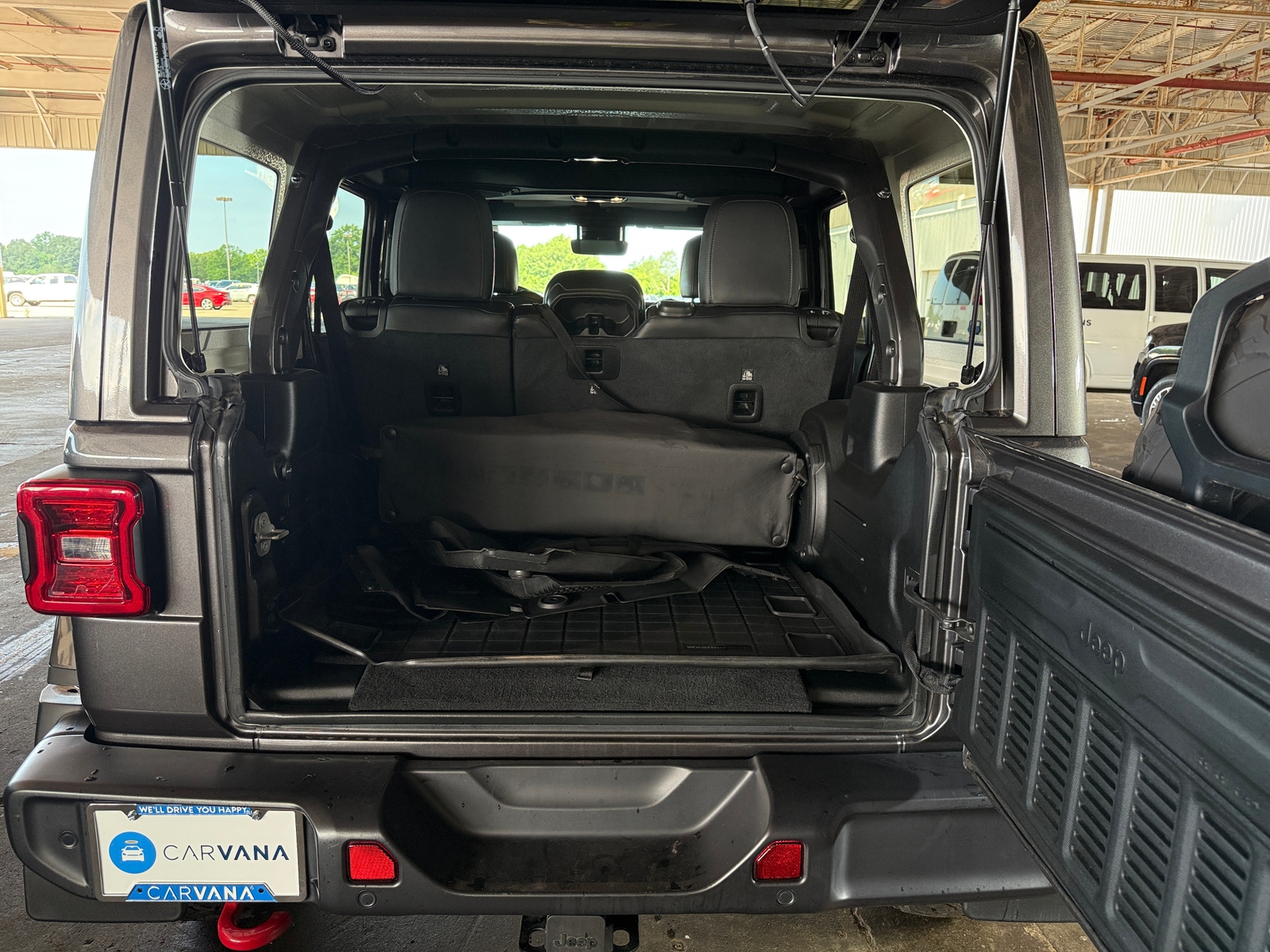 Thumbnail: 2021 Jeep Wrangler - 6