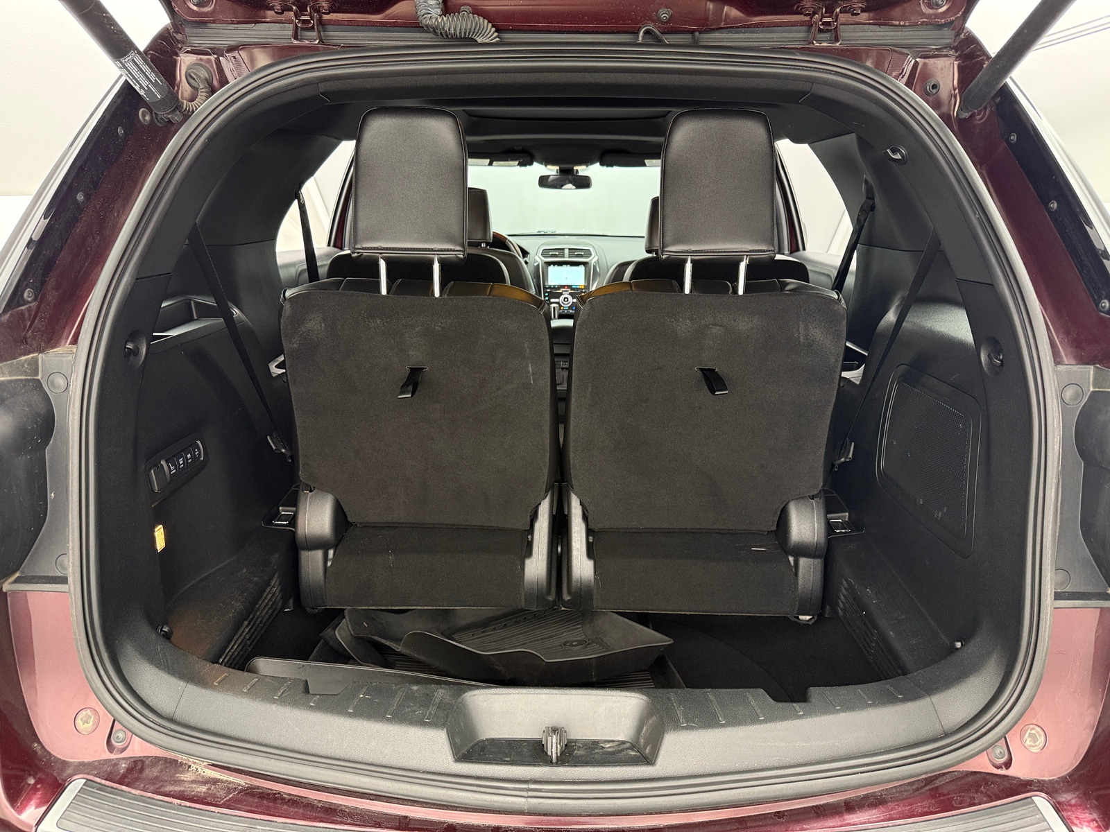 Thumbnail: 2018 Ford Explorer - 6