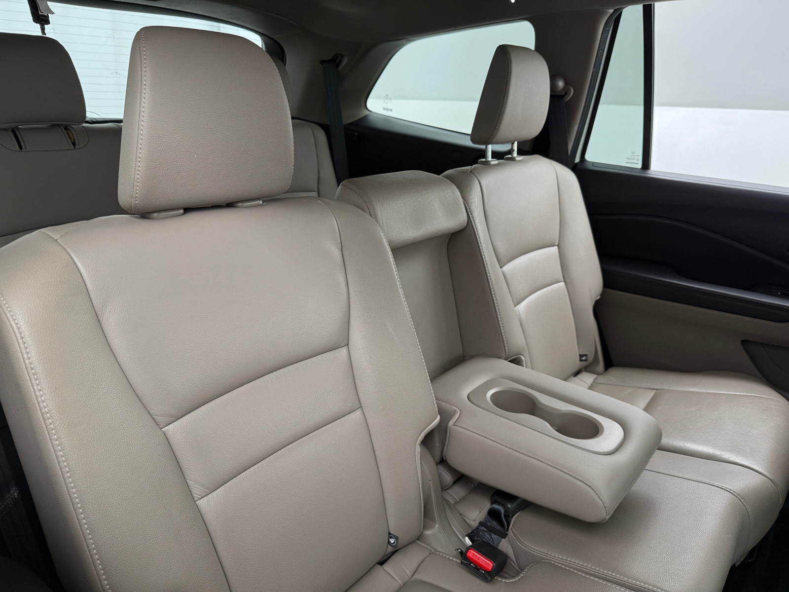 Thumbnail: 2016 Honda Pilot - 5