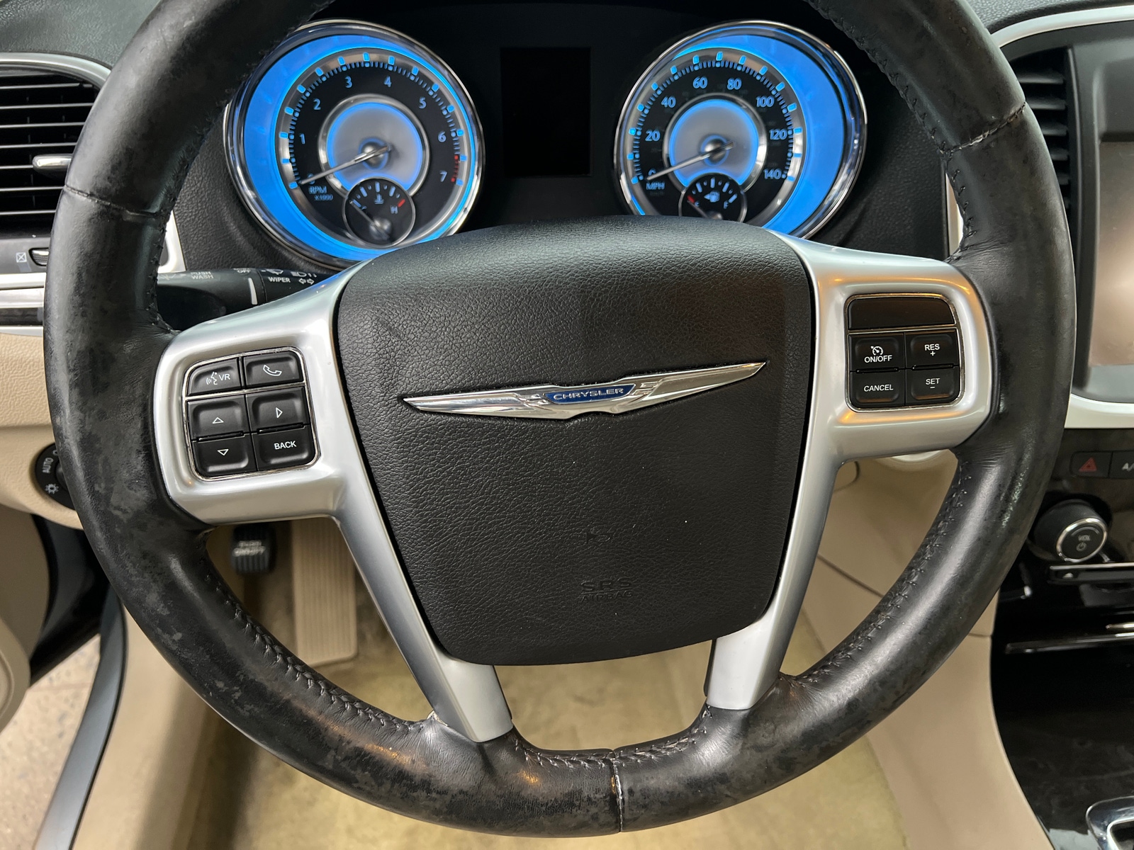 Thumbnail: 2013 Chrysler 300 - 4