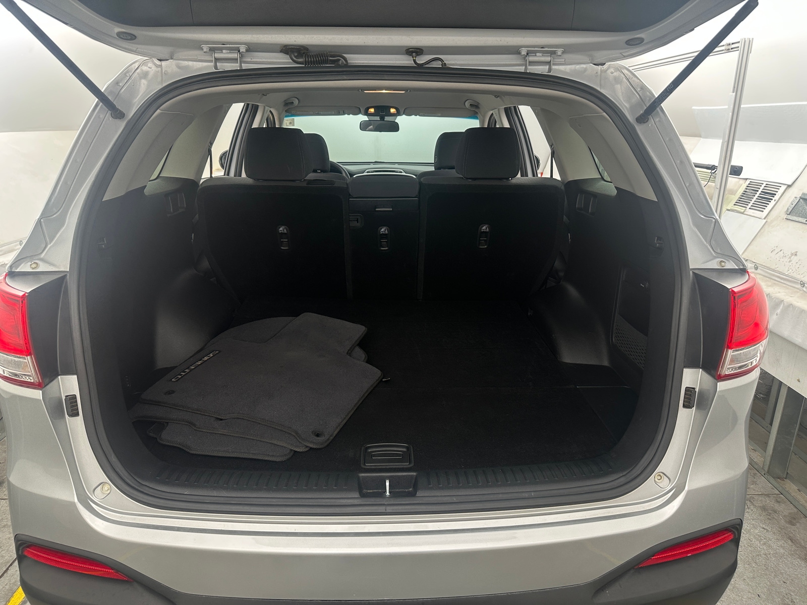 Thumbnail: 2017 Kia Sorento - 7