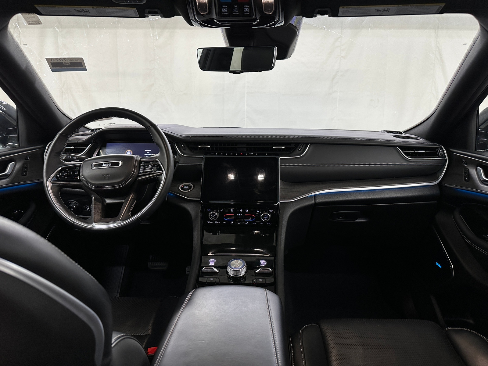 Thumbnail: 2022 Jeep Grand Cherokee L - 2