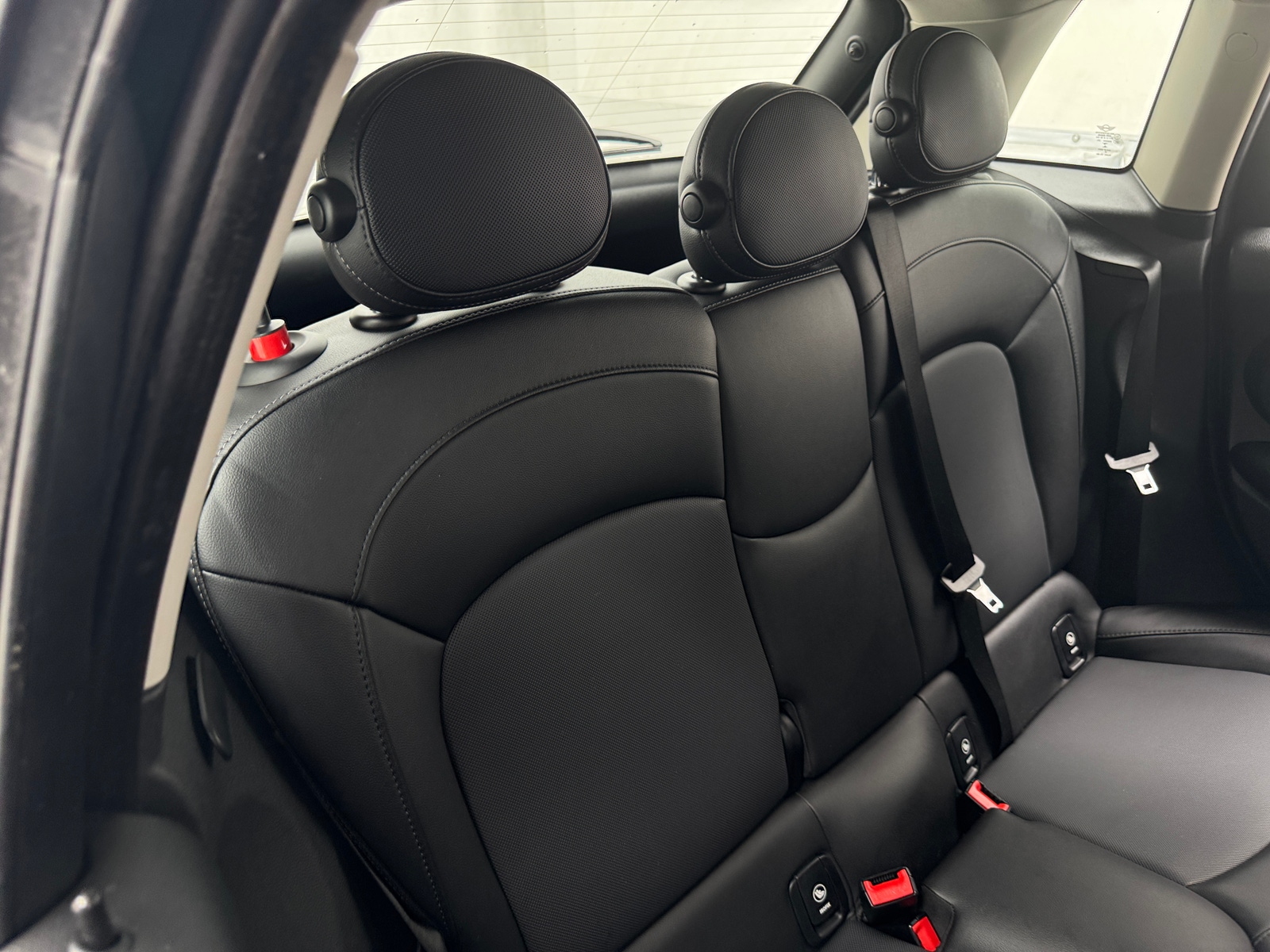 Thumbnail: 2019 MINI Cooper Hardtop - 5