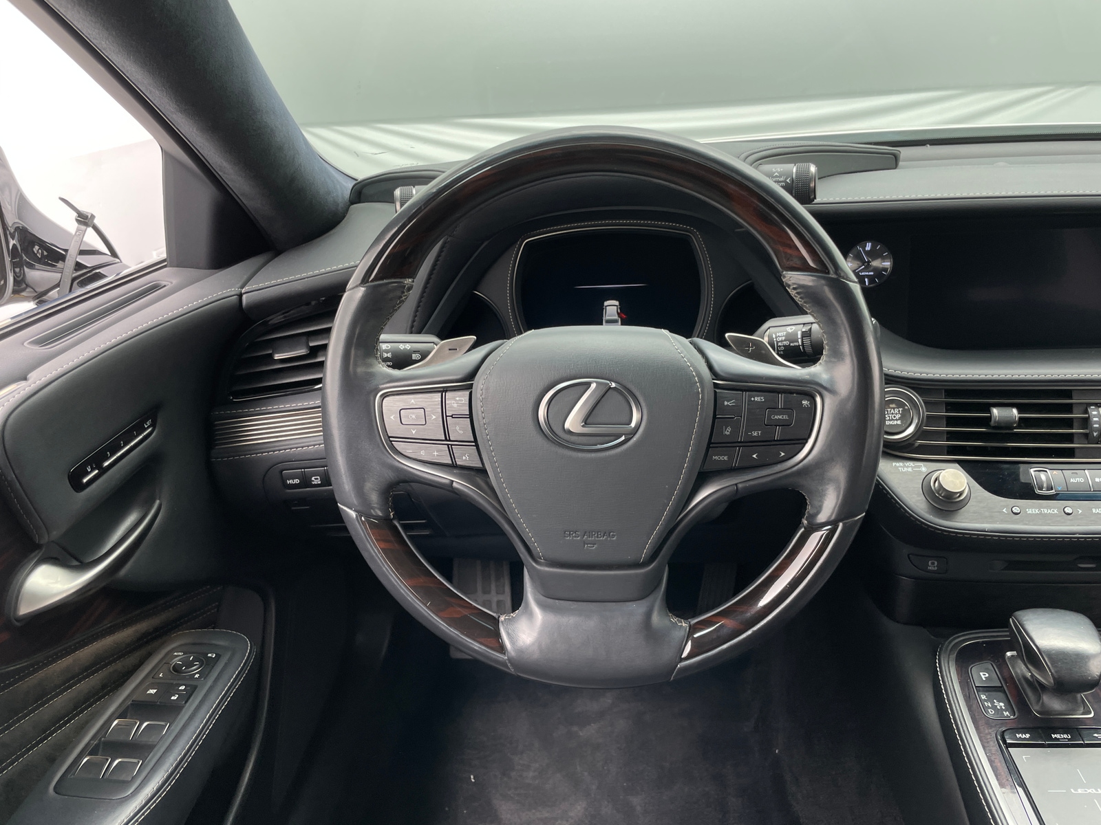 Thumbnail: 2018 Lexus LS - 5