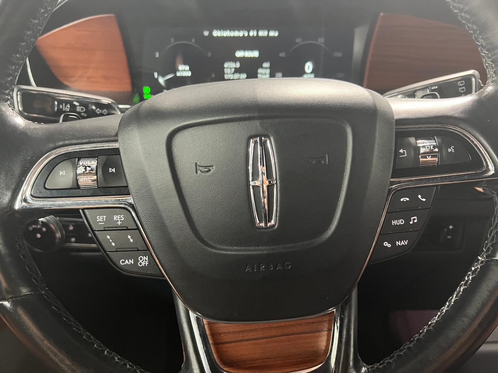 Thumbnail: 2018 Lincoln Navigator L - 4