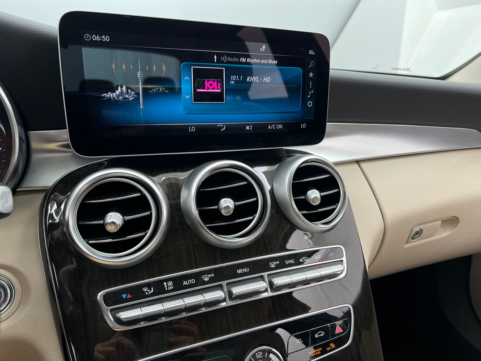 Thumbnail: 2019 Mercedes-Benz C-Class - 3